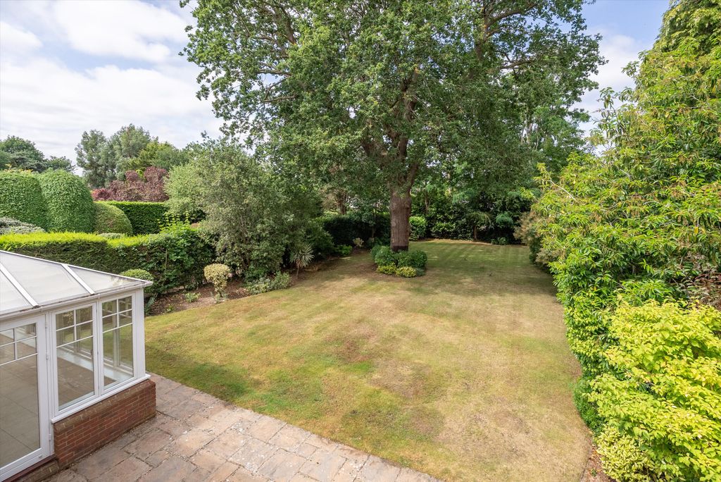 Property photo 2 of 21 Image