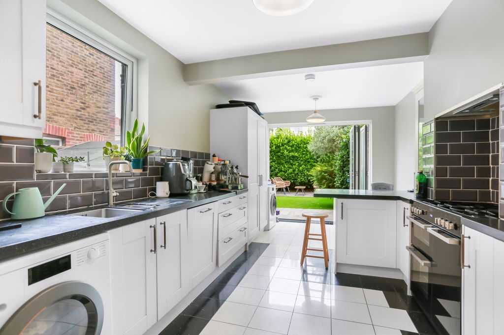 Property photo 3 of 12 296A2850