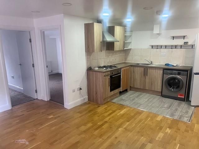 Property photo 1 of 11 Kitchen