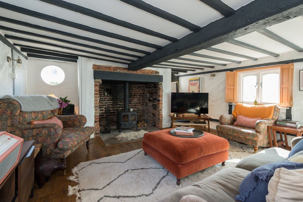 Property photo 2 of 26 Picture No. 15