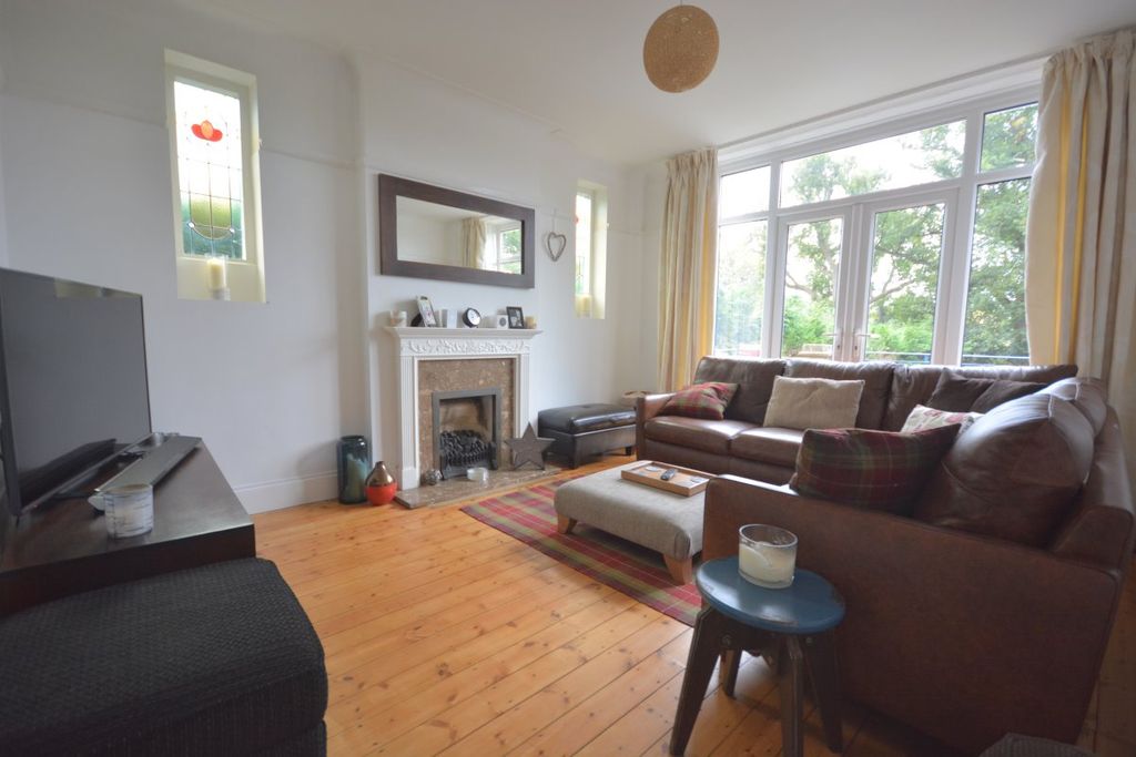 Property photo 2 of 14 Gallery