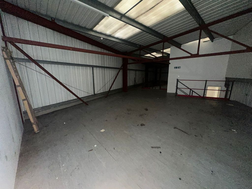 Property photo 2 of 6