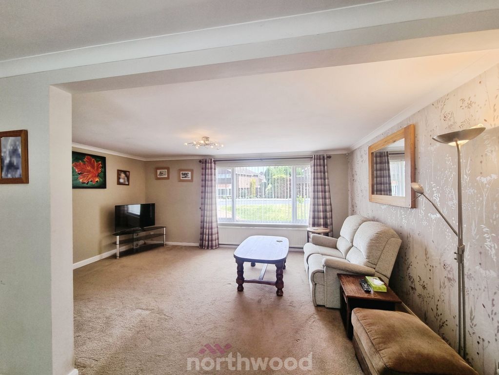 Property photo 3 of 35