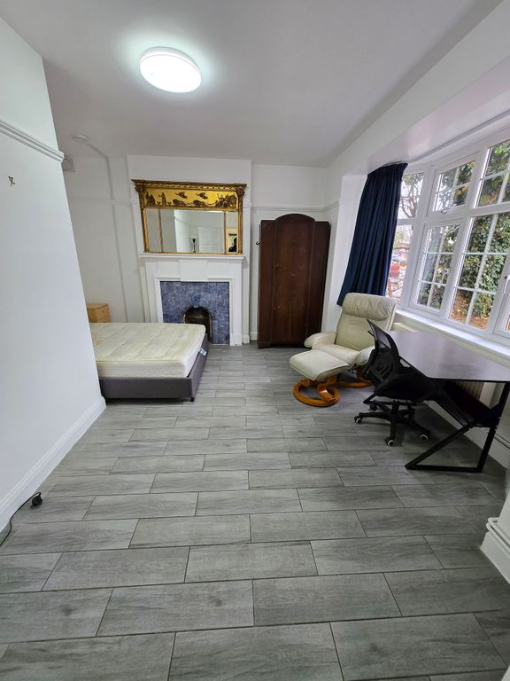 Property photo 1 of 17 20251111_115803