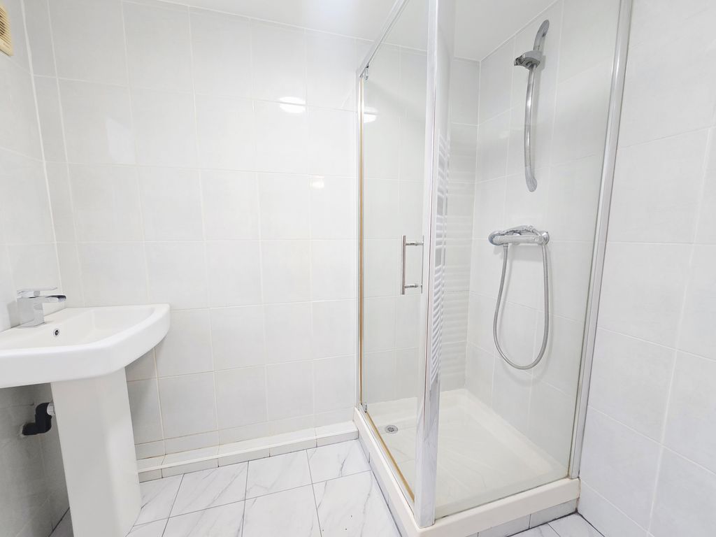 Property photo 3 of 3