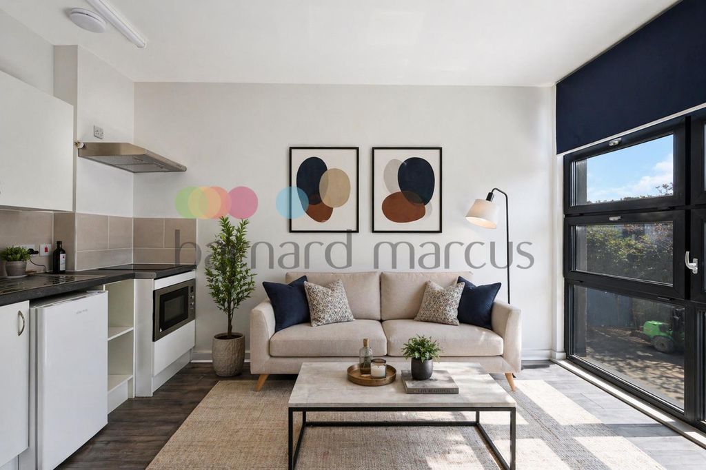 Property photo 3 of 14 Image