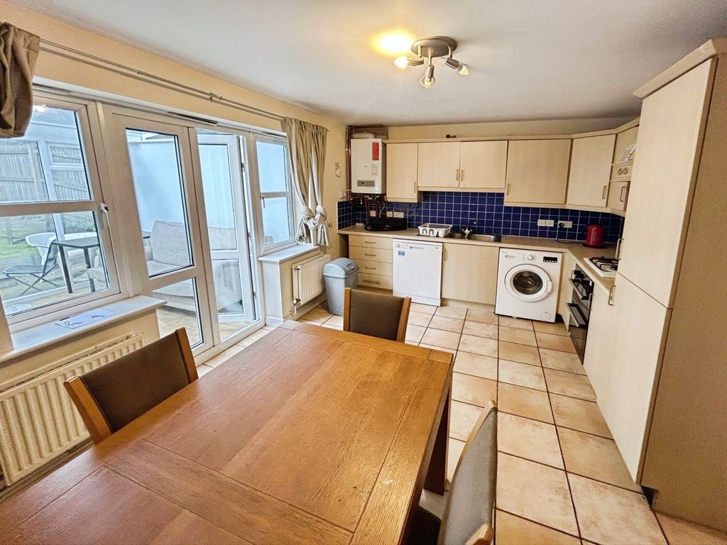 Property photo 2 of 16 Picture No. 02