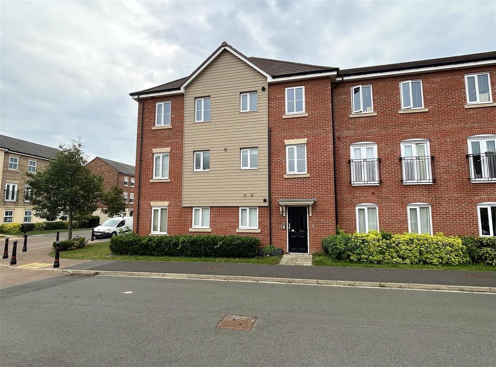 Property photo 1 of 12 Front External