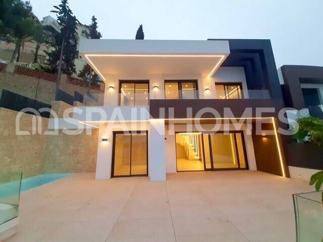 Property photo 1 of 21