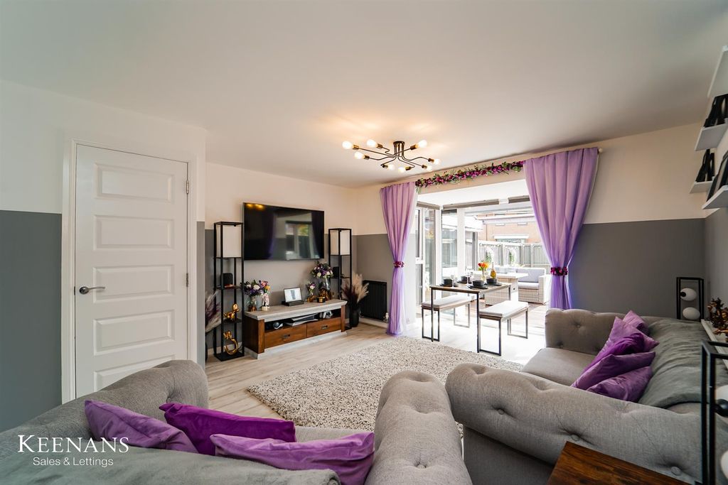 Property photo 1 of 32 2.Jpg