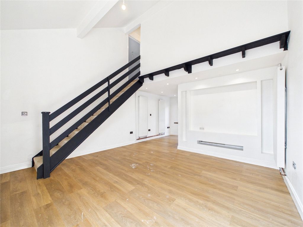 Property photo 2 of 10 Picture No. 02