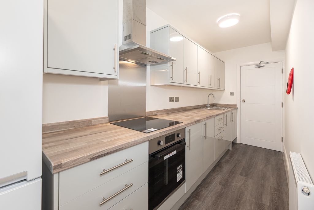 Property photo 2 of 8 Image