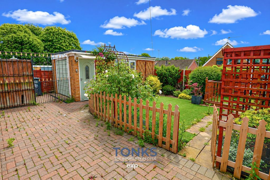 Property photo 2 of 19