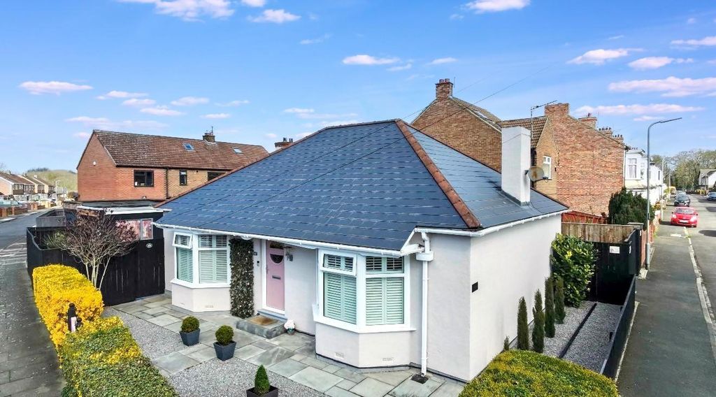 Property photo 1 of 35