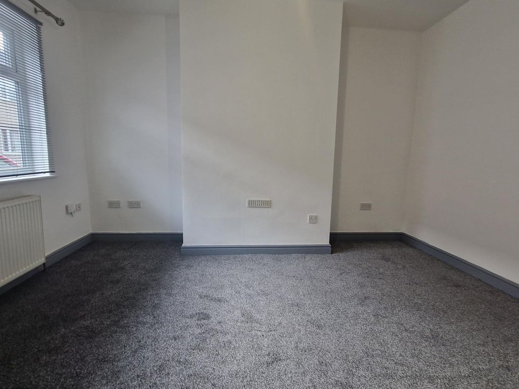 Property photo 3 of 7 Image