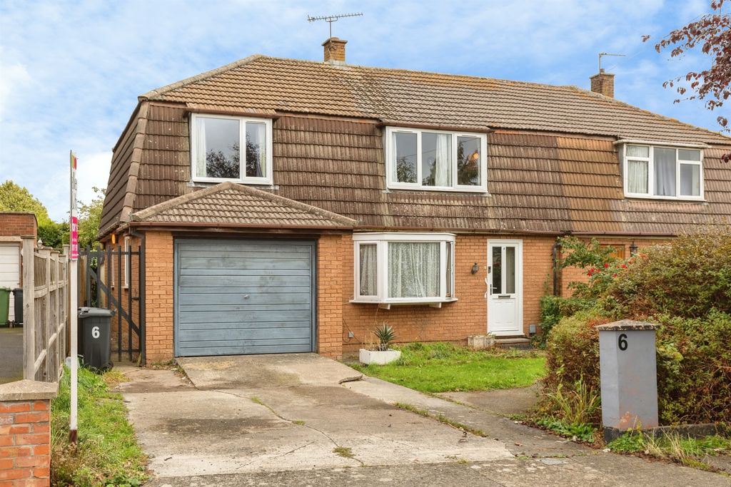 Property photo 1 of 24