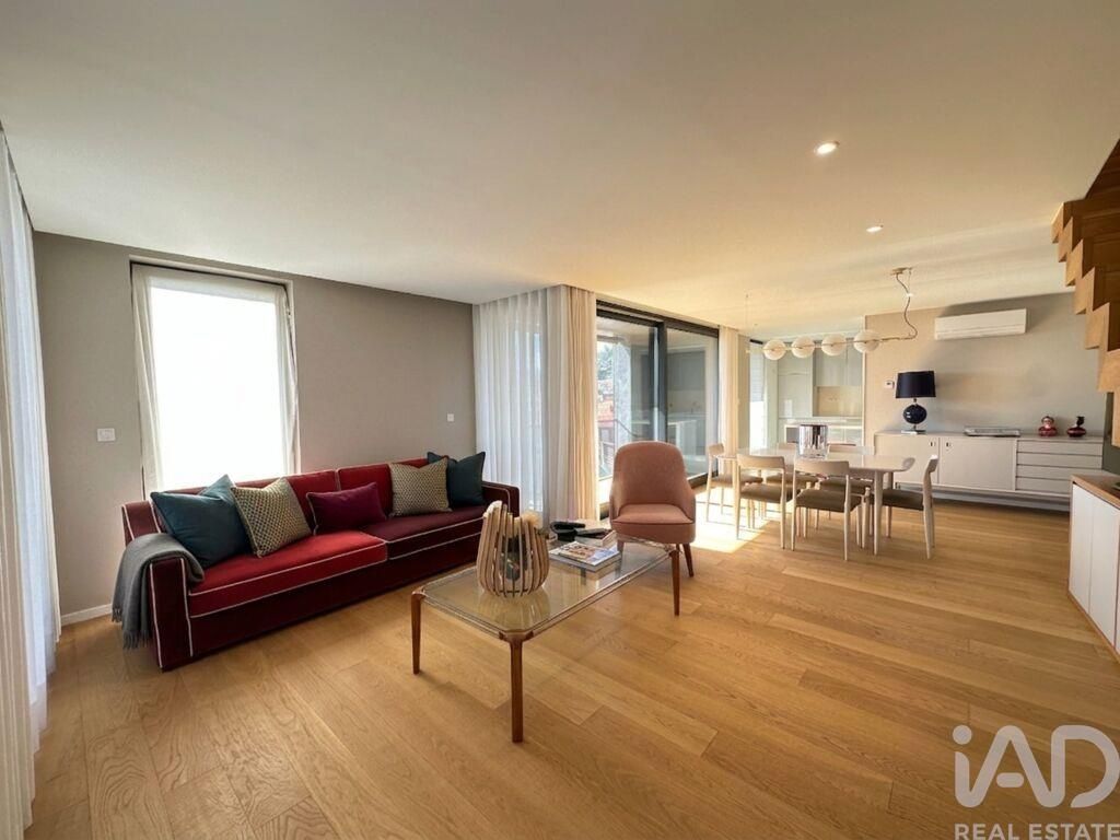 Property photo 1 of 33