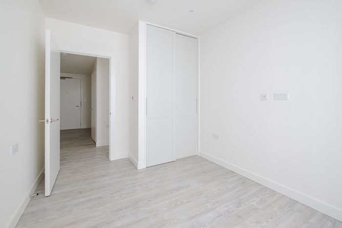 Property photo 2 of 19 Apartment-38-Aaro...