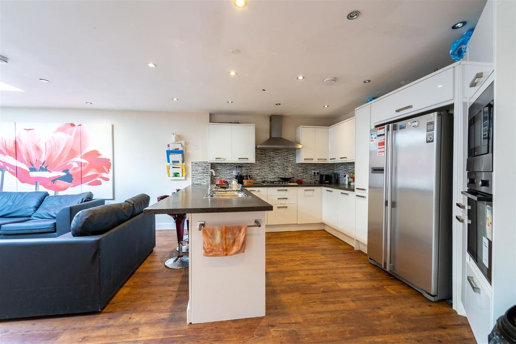 Property photo 2 of 37 Jal08773.Jpg