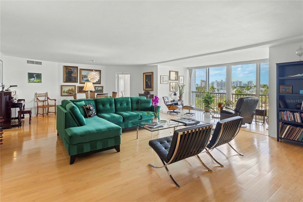 Property photo 2 of 19 <Alttext/>