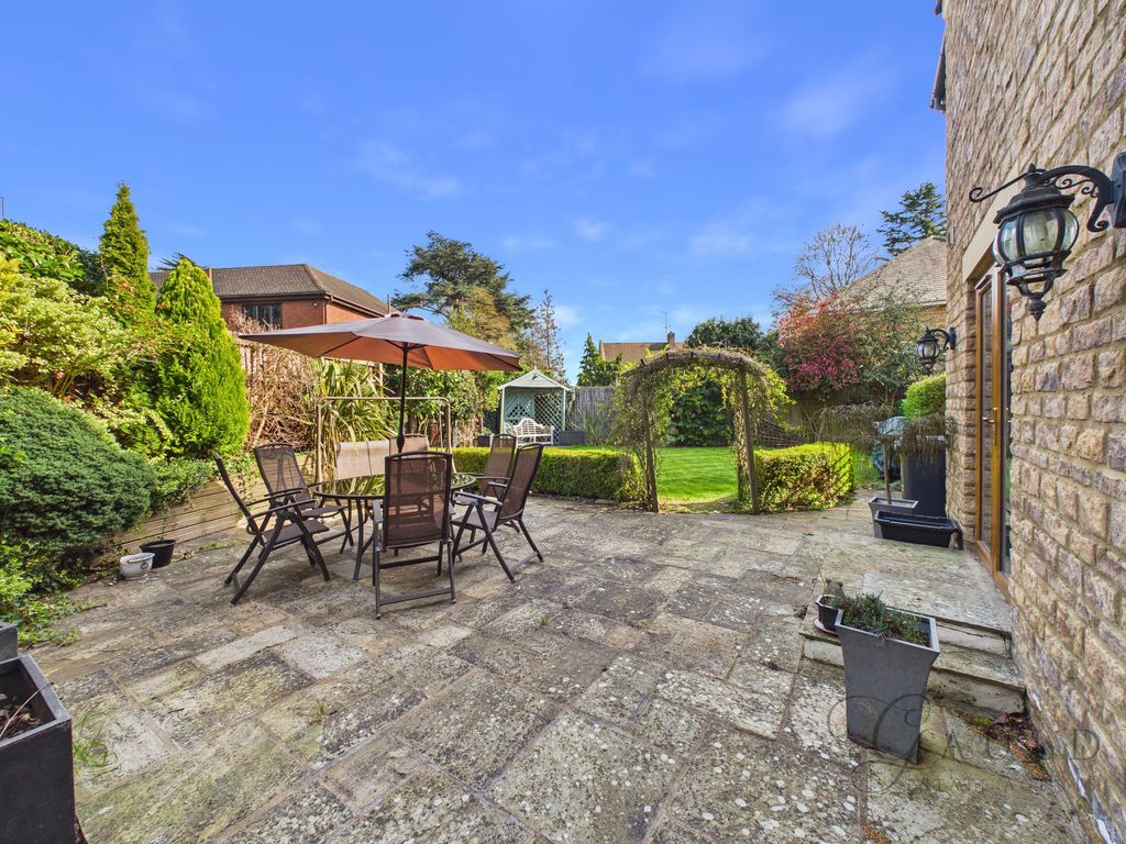 Property photo 2 of 54