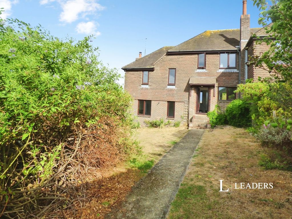 Property photo 1 of 18 Front