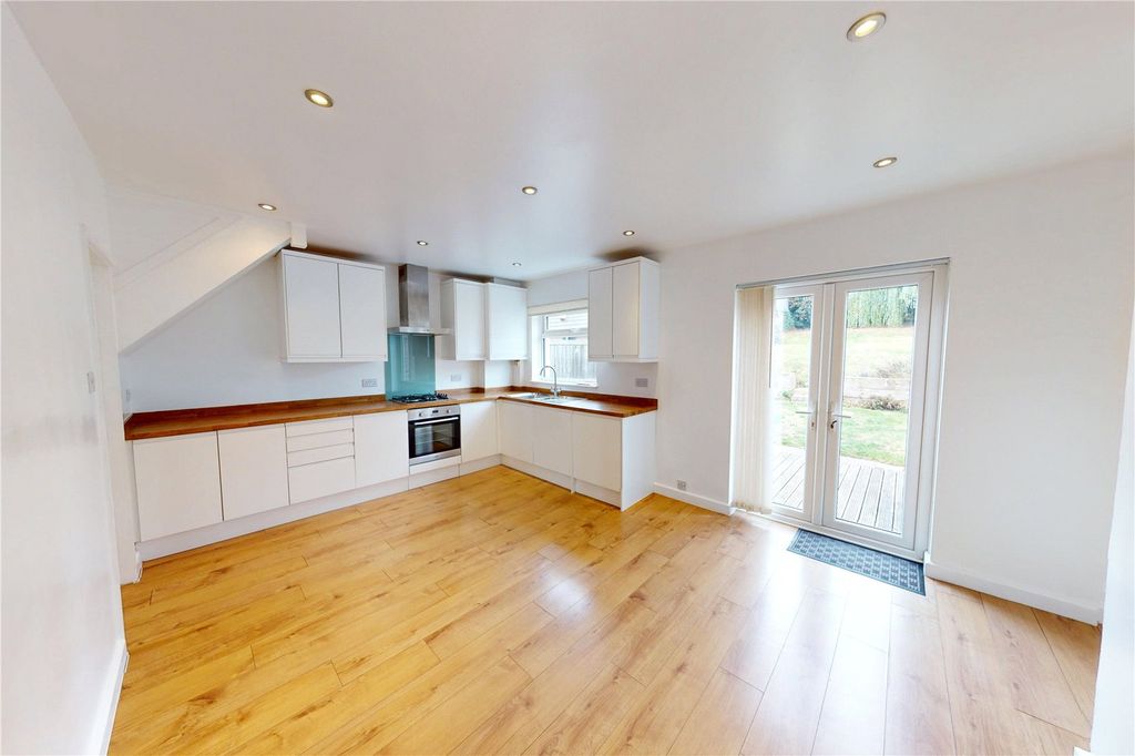 Property photo 2 of 18 Picture No. 02