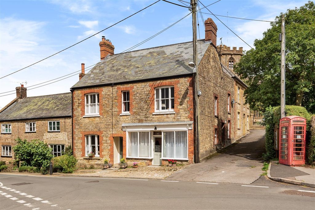 Property photo 2 of 14 Main Frontage