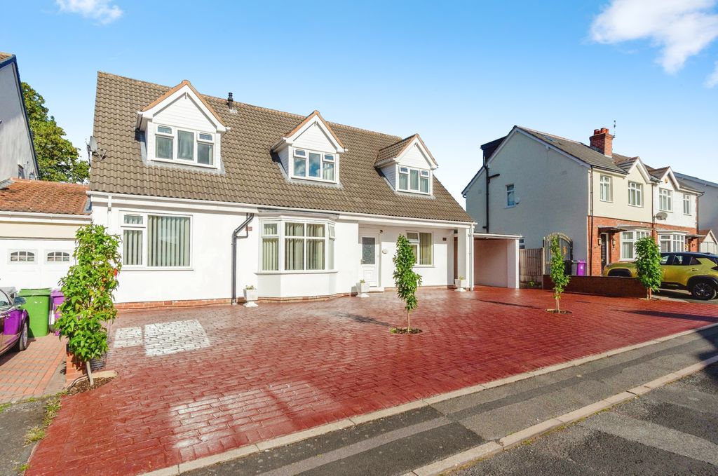 Property photo 1 of 20 Front