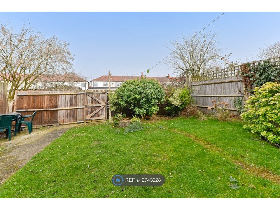 Property photo 3 of 5 Garden