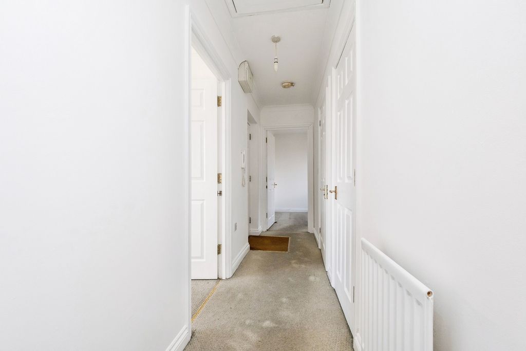 Property photo 2 of 11 Pbox-Img.Jpg