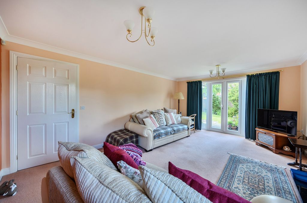 Property photo 3 of 20 1453096-21-69Fa15...