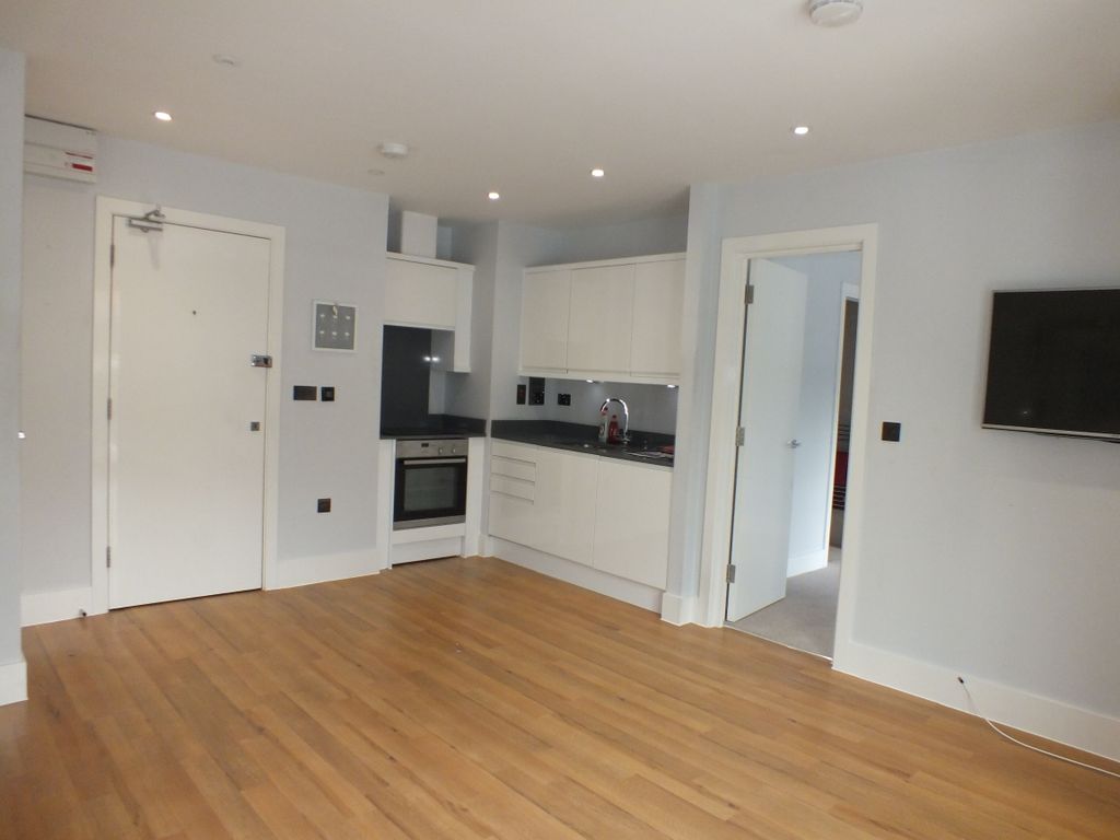 Property photo 3 of 8 Kitchen