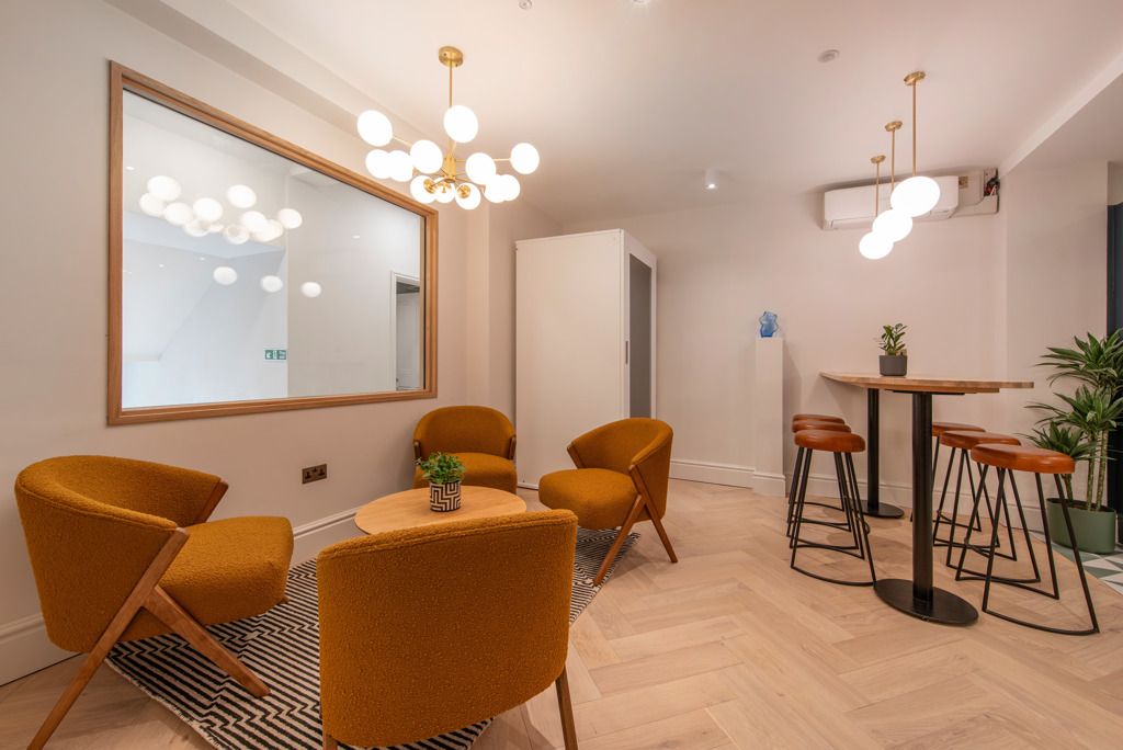 Property photo 3 of 9 Photo 6