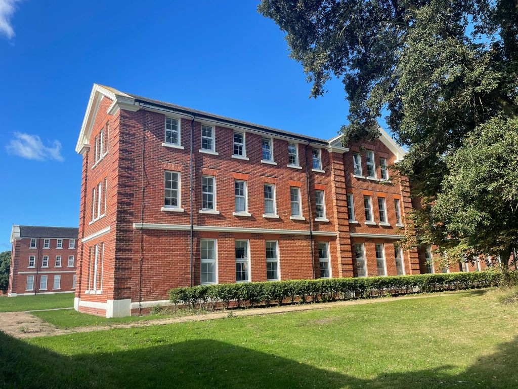 Property photo 1 of 7