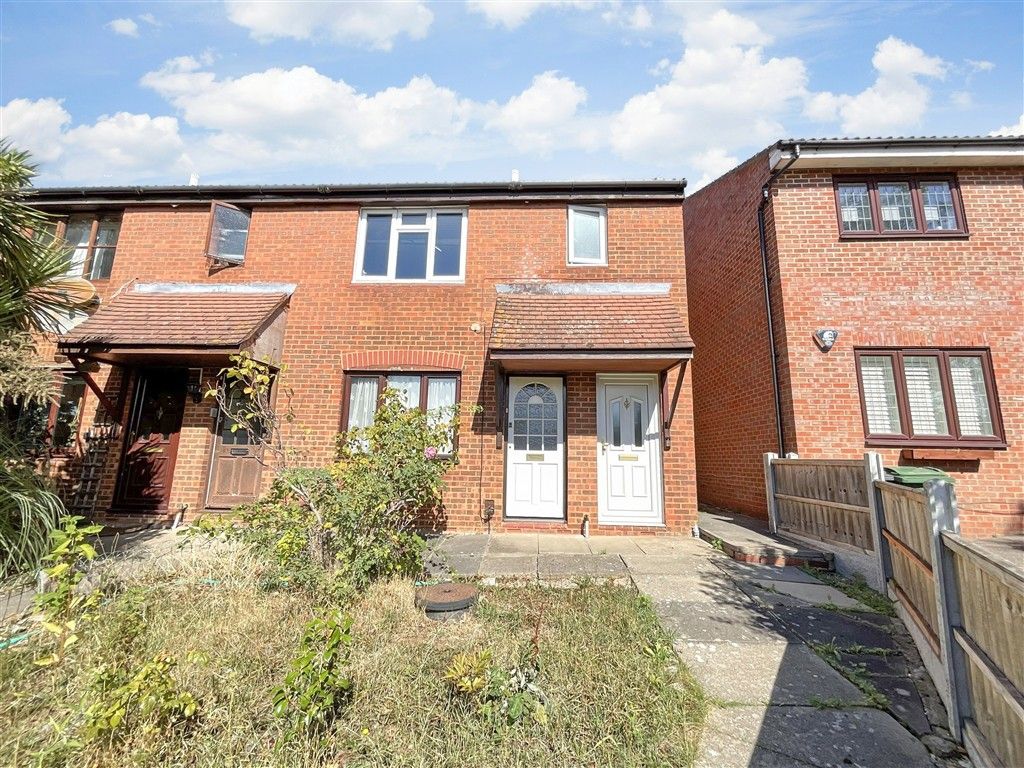 Property photo 1 of 6 Front