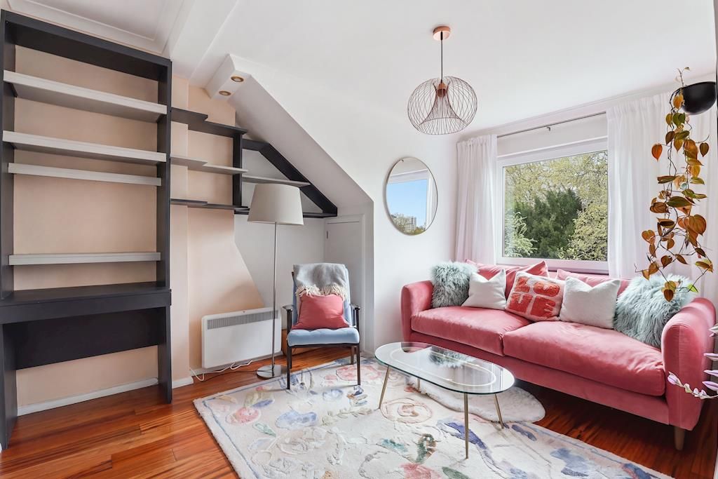 Property photo 3 of 9 Lounge Clear Photoclear.Ai-1776847714161-Small.Png