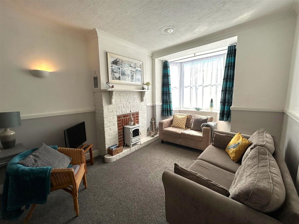 Property photo 2 of 17 24.Jpeg