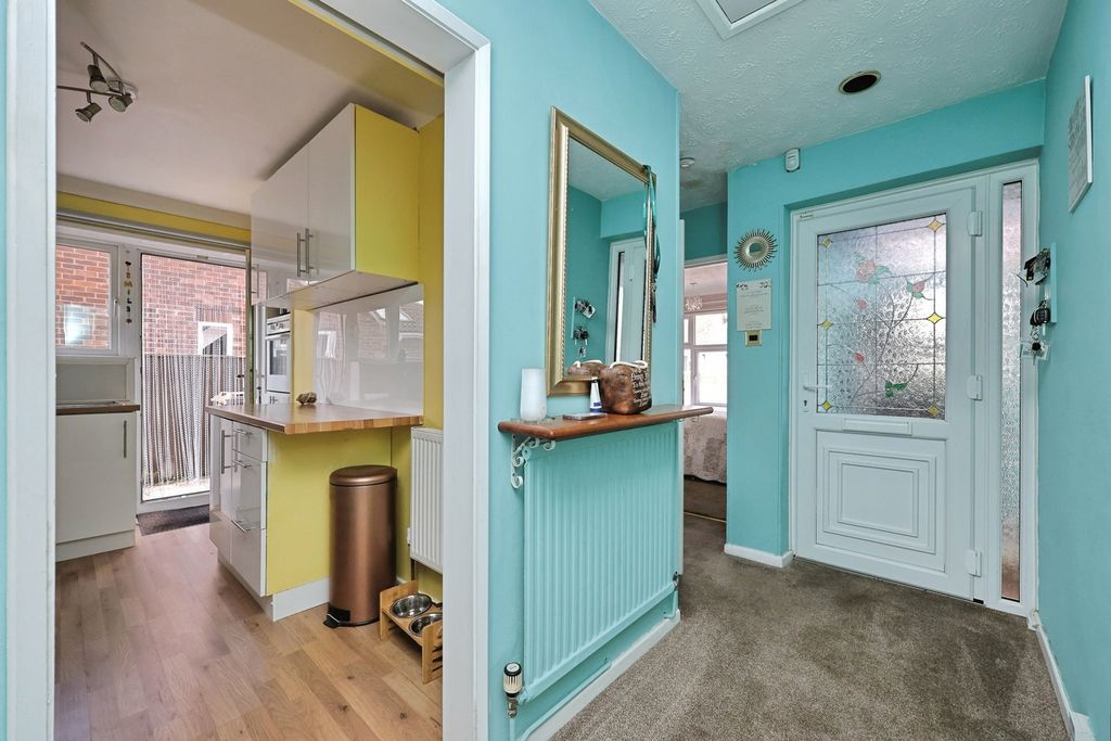 Property photo 2 of 16 Pbox-Img.Jpg