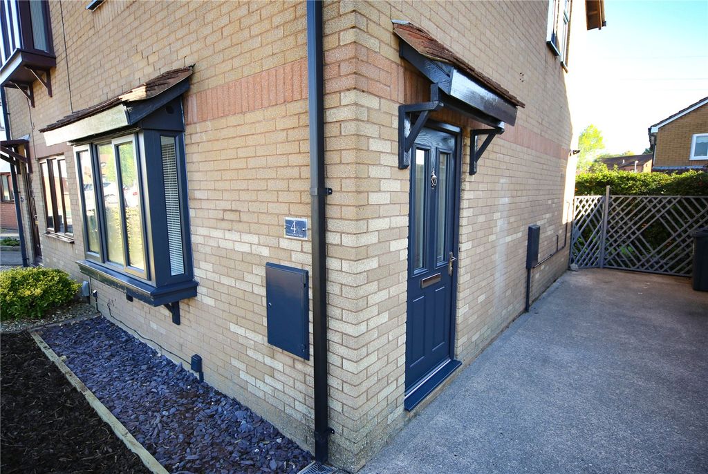 Property photo 2 of 17 Picture No. 16