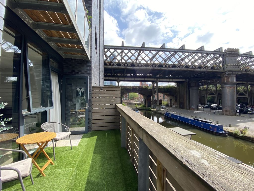 Property photo 3 of 14 Image00006