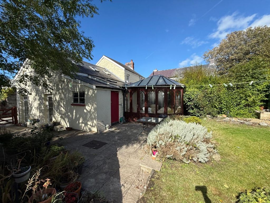 Property photo 2 of 38