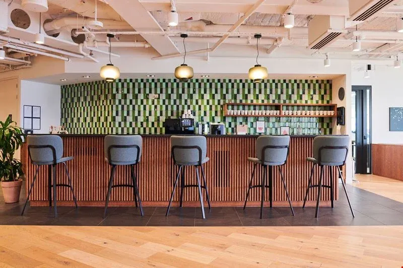 Property photo 2 of 6