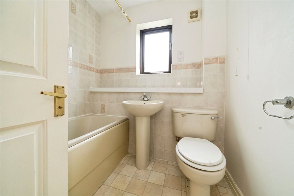 Property photo 3 of 20 Picture No. 28