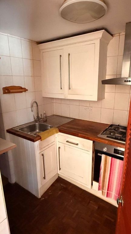 Property photo 2 of 7 Photo 2