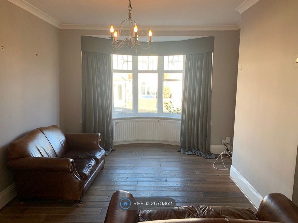 Property photo 3 of 23