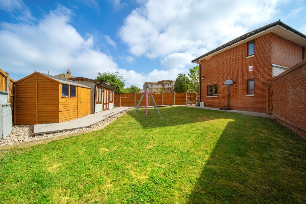 Property photo 1 of 26 5087241