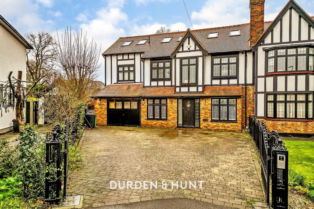 Property photo 1 of 10 Edward-76.1.Jpg