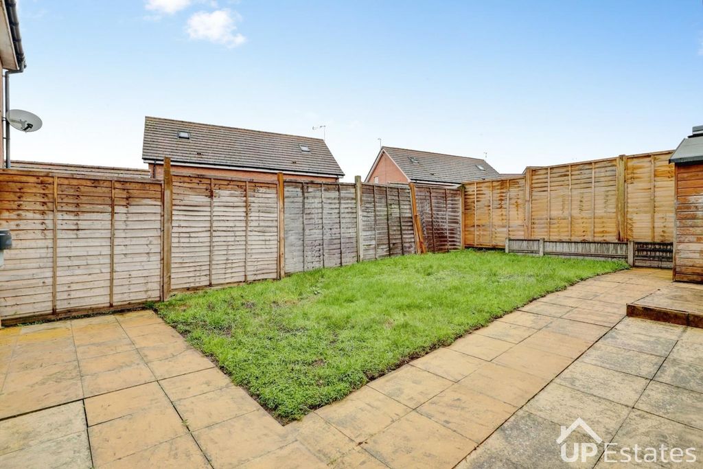 Property photo 2 of 20