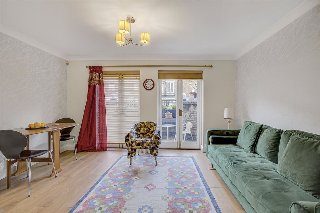 Property photo 3 of 13 Picture No. 18